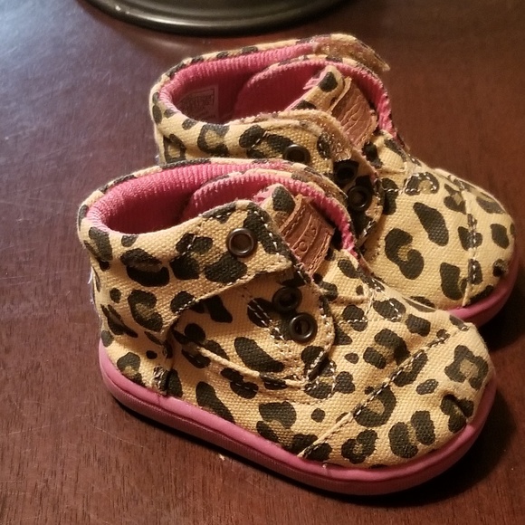 infant leopard shoes